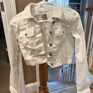 White cropped Jean Jacket! 🤍